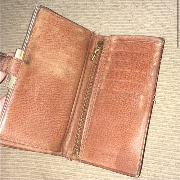 Louis Vuitton Wallet - Picture 3 of 5